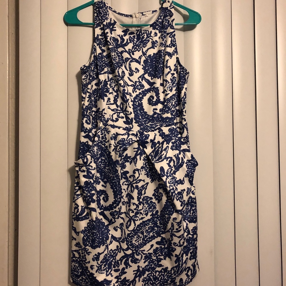 Dress with POCKETS!